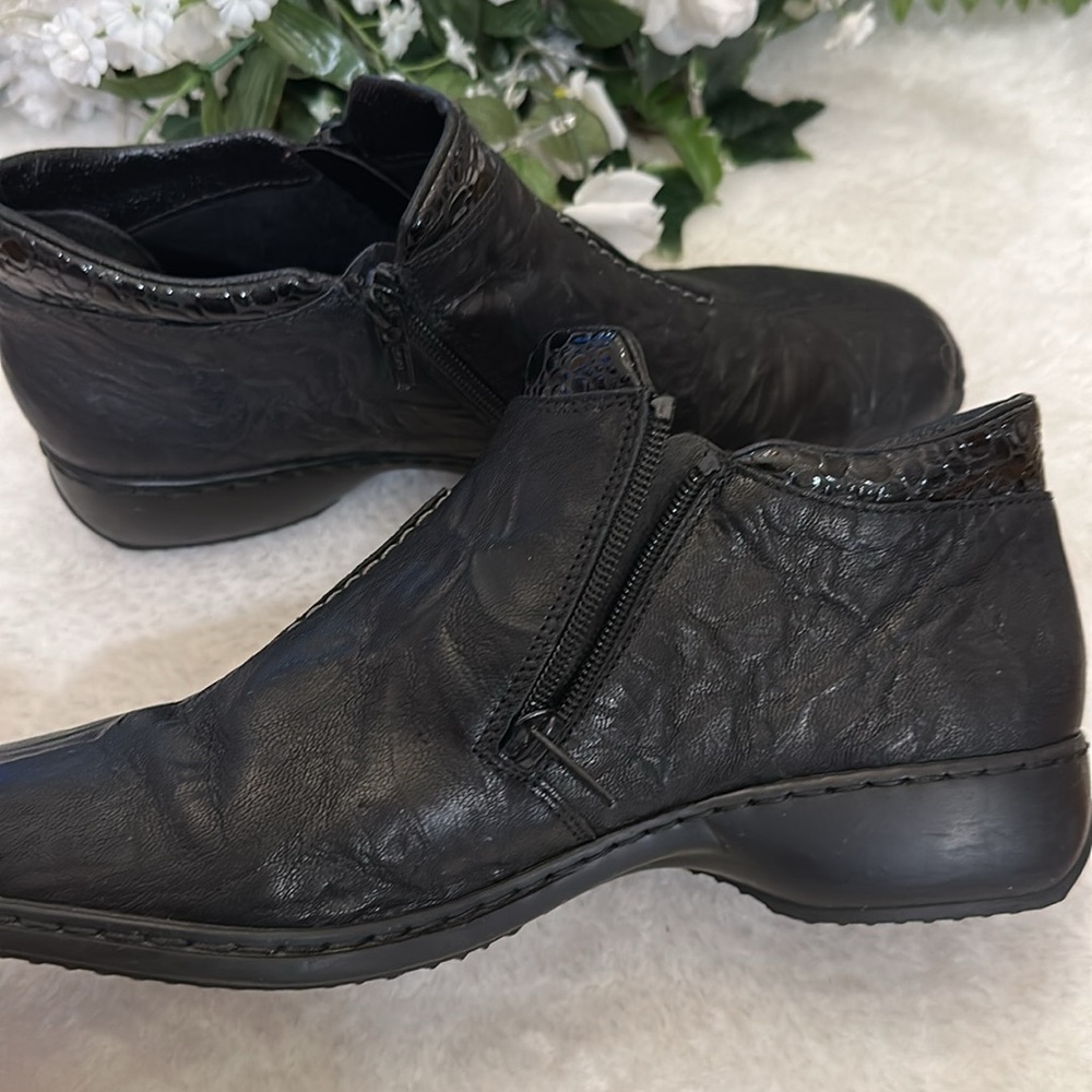 Reiker booties(like new)